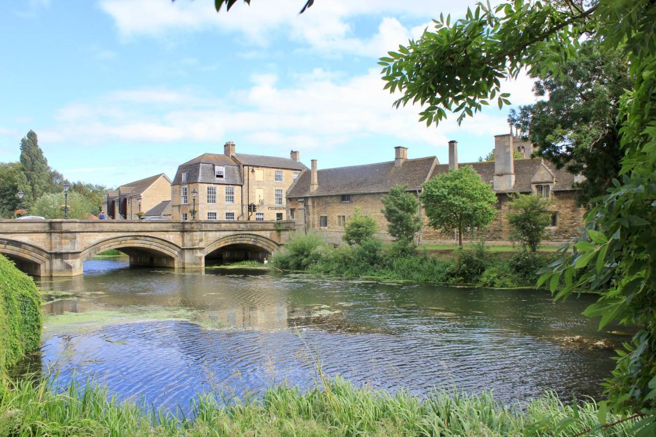 1 The Cottage, Studio Apartment, Ye Olde Barn Apartments Stamford Eksteriør billede